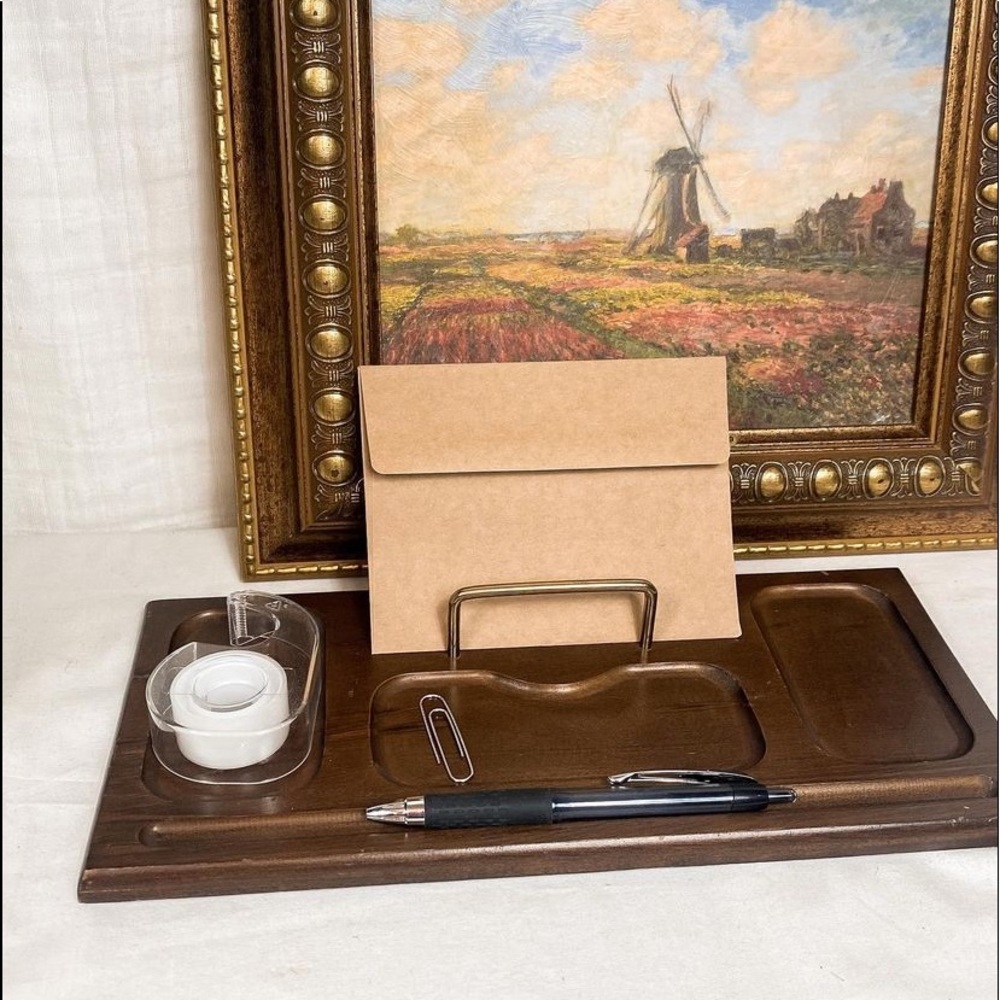 Dresser valet
